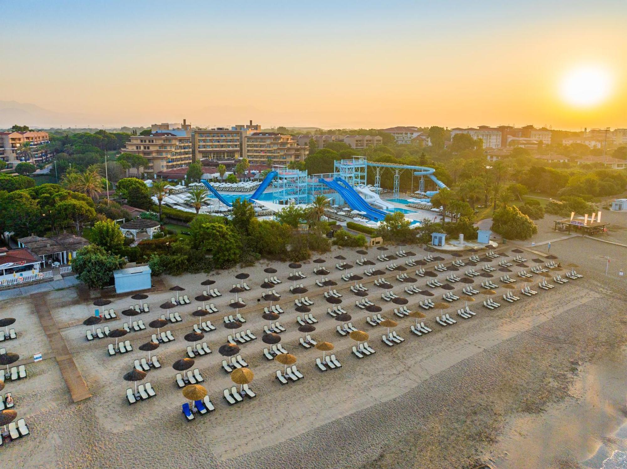 Asteria Family Resort Belek Antalya Exterior photo Aerial view of Atlantis Waterpark
